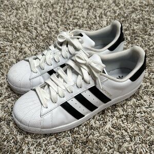 Adidas Superstar